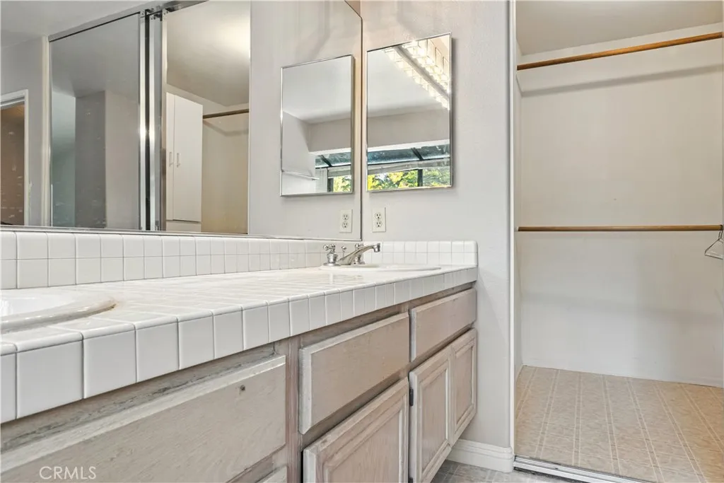 https://cdn.realtyfeed.com/cdn/127/306499928/90d40b8f568c61994f3d5674c1f135d4.webp