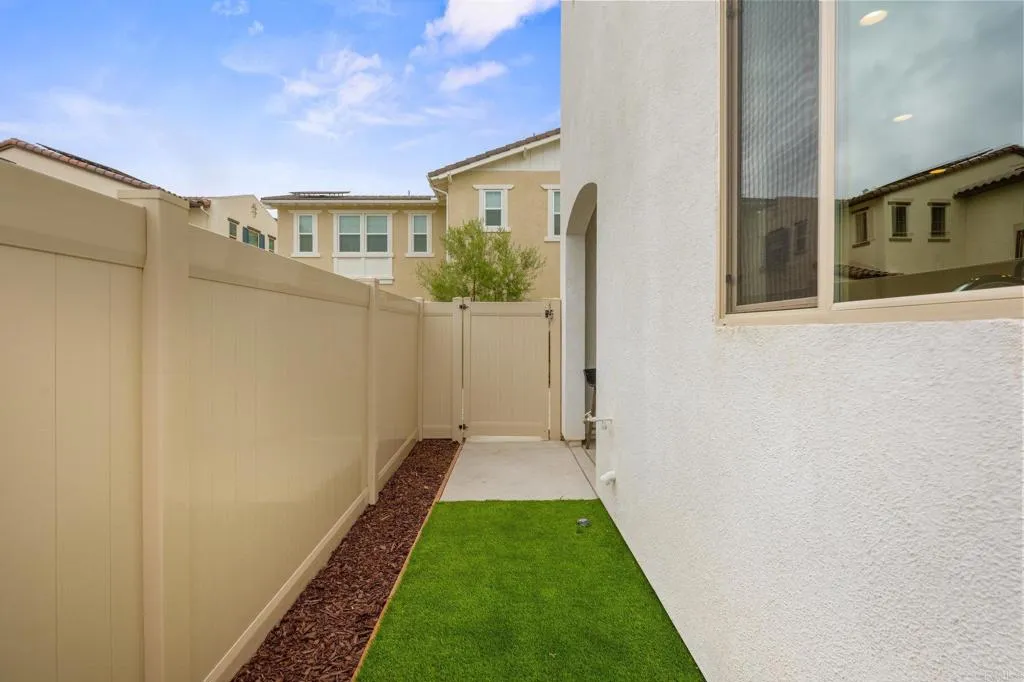 https://cdn.realtyfeed.com/cdn/127/306499953/f18cc32a6d124f146a58cc206b62d5bb.webp