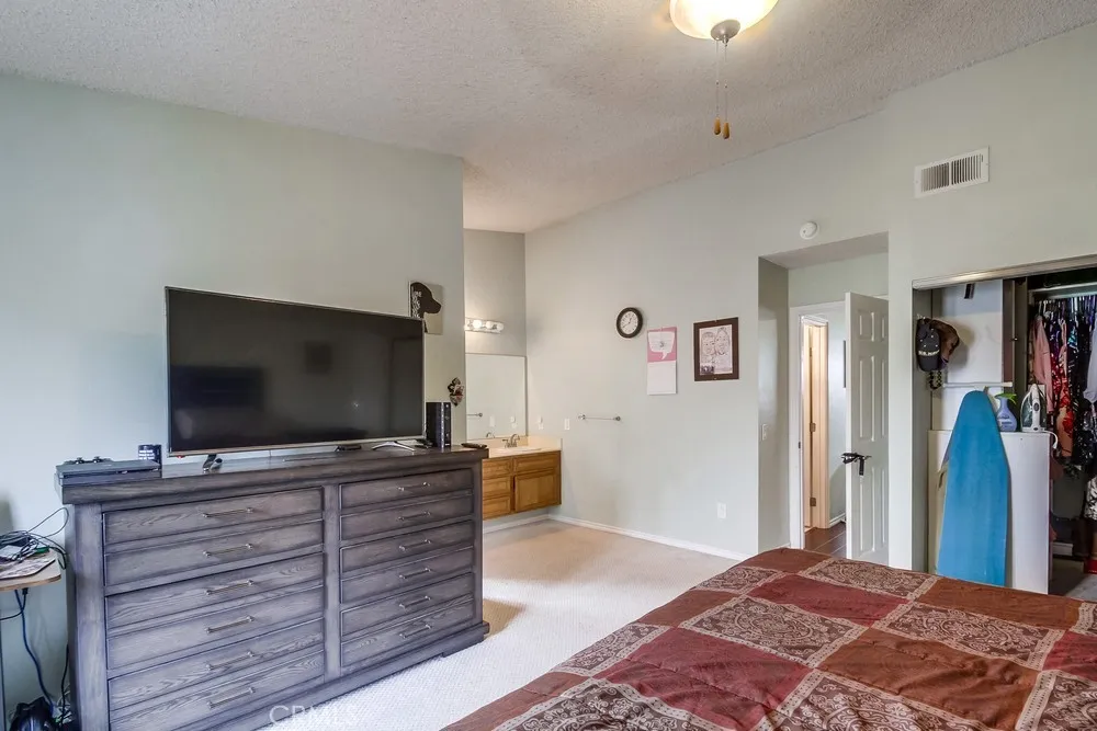 Photo #24: OC25165582 Listing: Photo #24