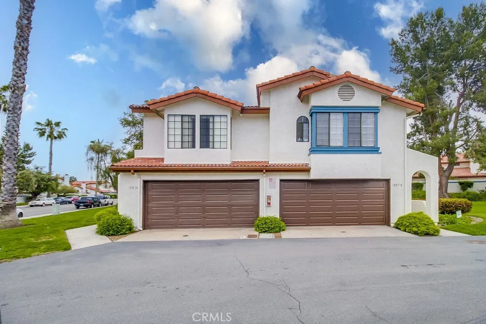Photo #2: OC25165582 Listing 