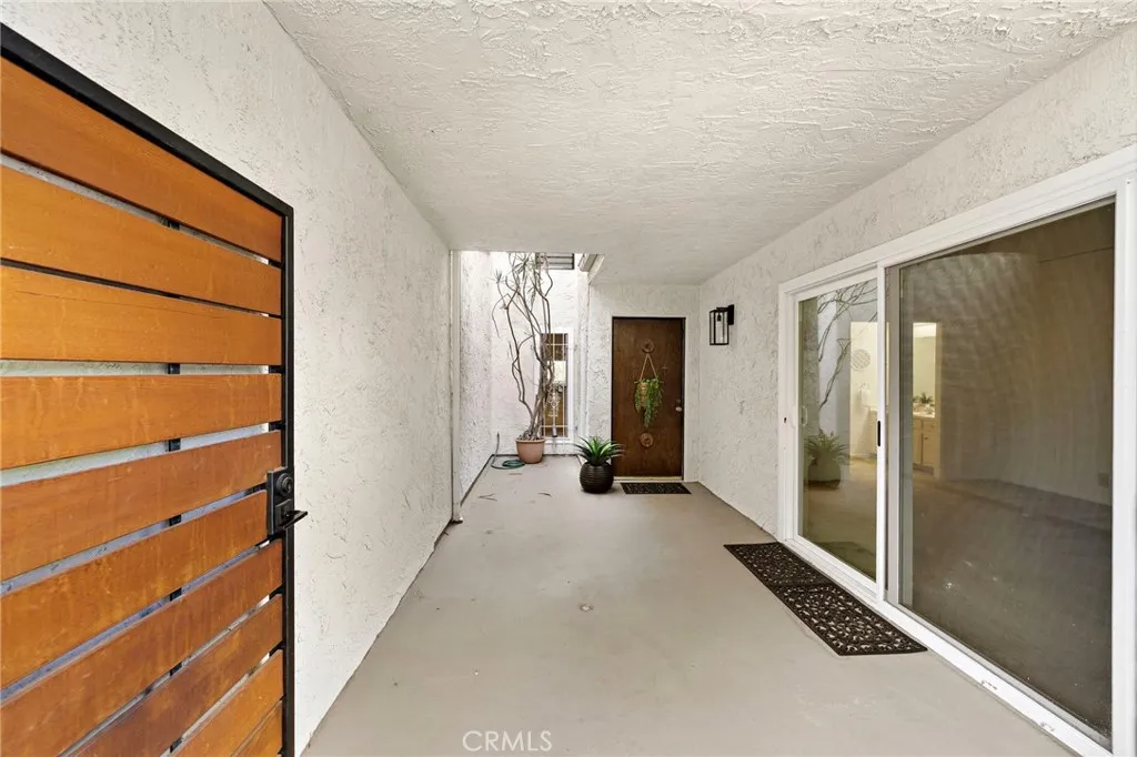 Photo #5: OC25165477 Listing 