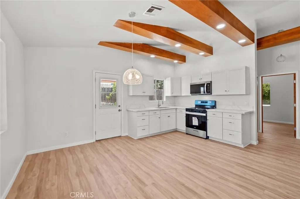 42821 Apollo Drive, Lake Hughes, CA 93532 - Photo 5 of 24, Lake Hughes, CA