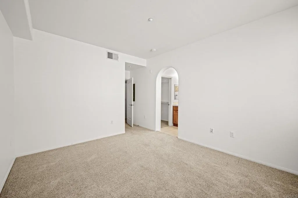 Photo #14: PTP2505573 Listing: Photo #14