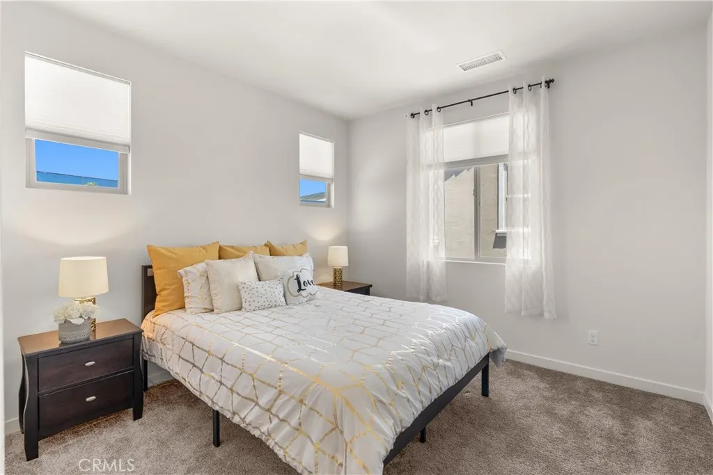 https://cdn.realtyfeed.com/cdn/127/306500147/9eeb8f29ec6f954b2aed418a25869e2e.webp
