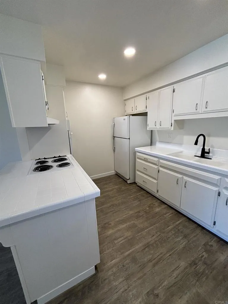 Photo #2: PTP2505575 Listing 
