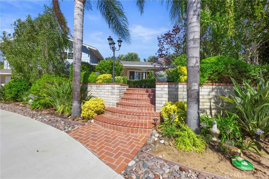 https://cdn.realtyfeed.com/cdn/127/306500211/007ef8929018ba7430710f30e5cc31cb.webp