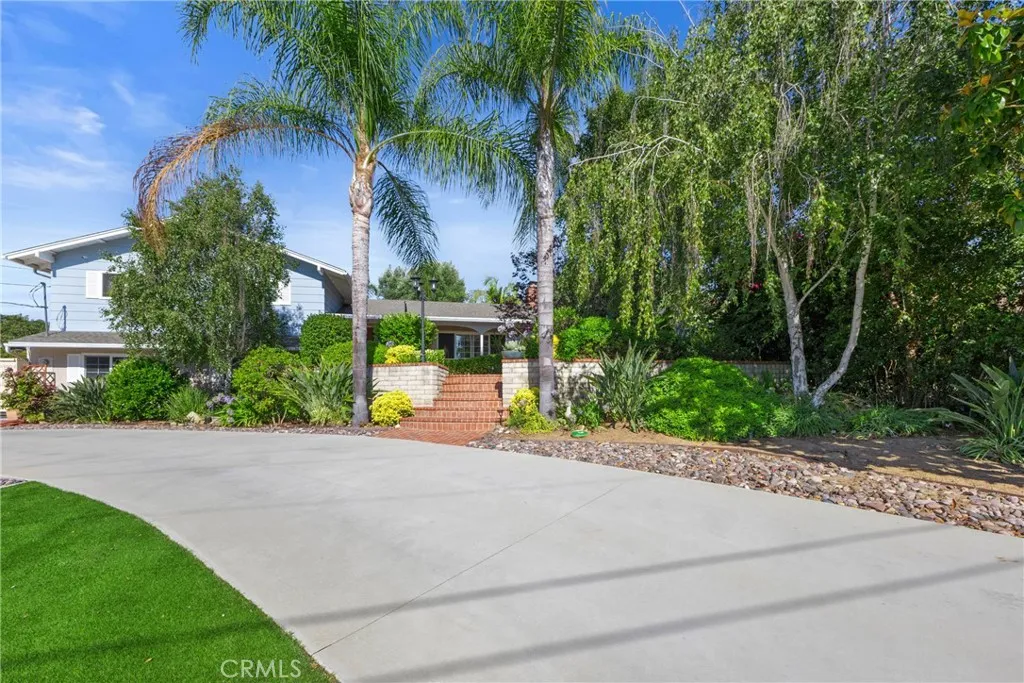 https://cdn.realtyfeed.com/cdn/127/306500211/545bc2eaf33845f0f56b9d7c8702bf9c.webp
