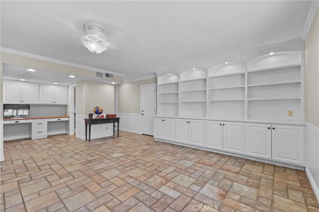 https://cdn.realtyfeed.com/cdn/127/306500211/cc179fe367c5b81a5894f1c49e6d9eb9.webp
