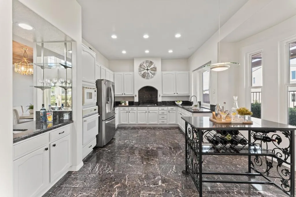 https://cdn.realtyfeed.com/cdn/127/306500281/c18b3d3ebd3b1045d4dfab4a327164b7.webp