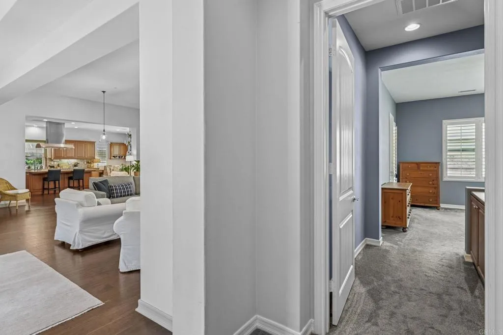https://cdn.realtyfeed.com/cdn/127/306500285/35ba16af5b730d018001d1622963f4a5.webp