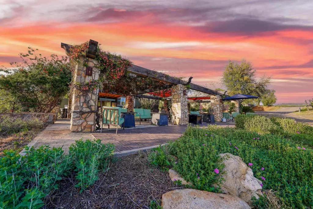 https://cdn.realtyfeed.com/cdn/127/306500350/9830386c47b185d609d5e7751f721b50.webp