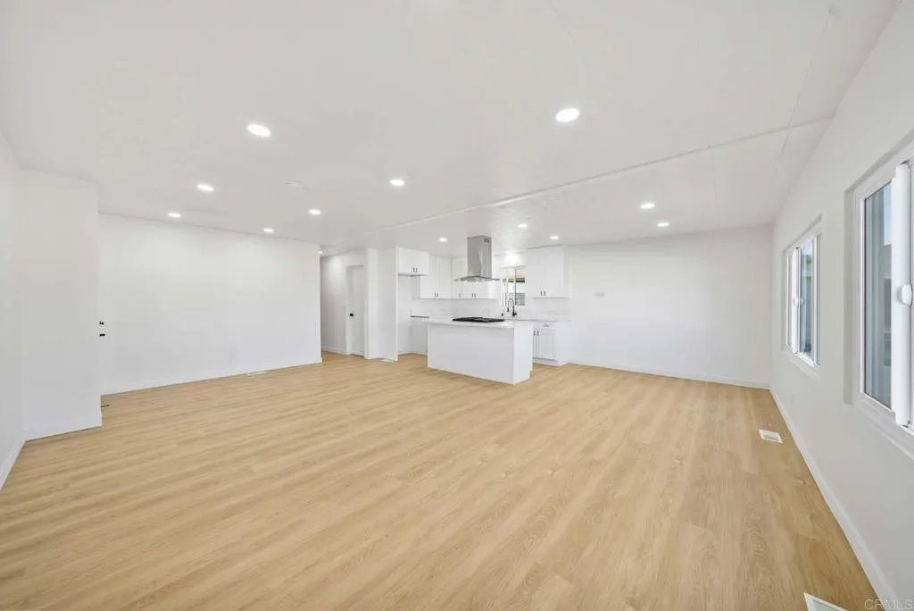 https://cdn.realtyfeed.com/cdn/127/306500486/2777b4f2b6391cb19e510f6a1e38e974.webp