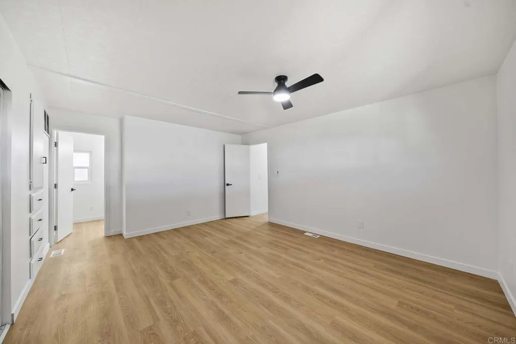https://cdn.realtyfeed.com/cdn/127/306500486/b44f2c898e2ae38681e1a64deab6d816.webp