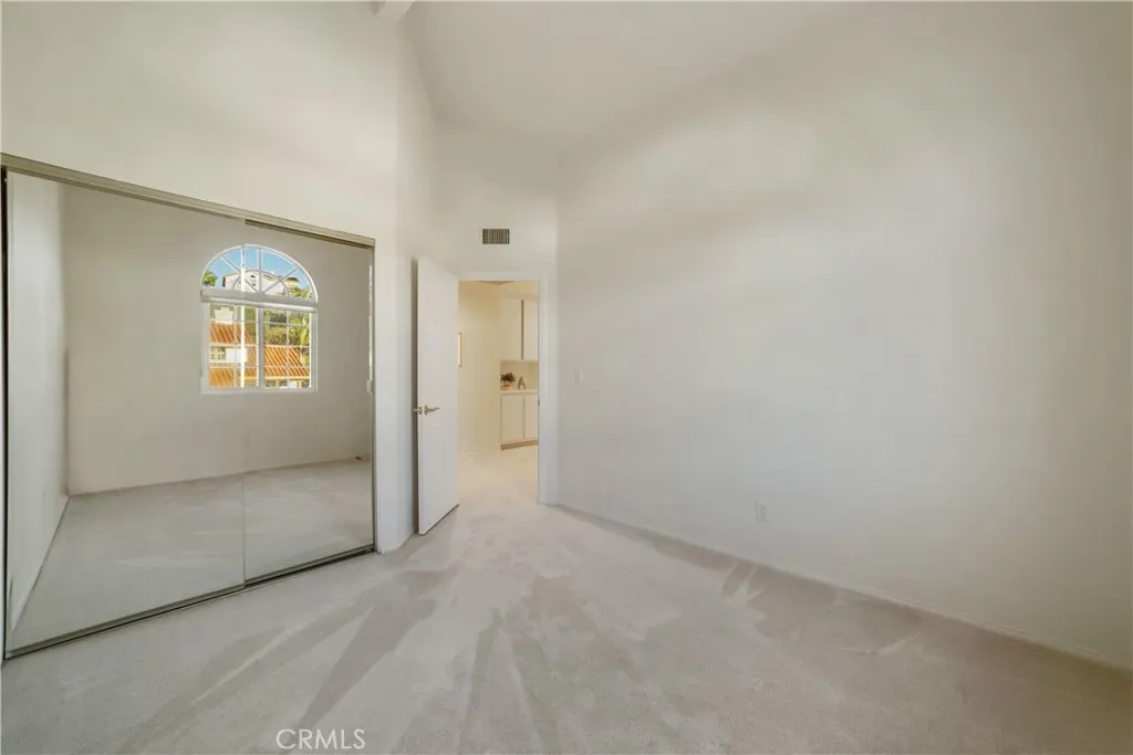 https://cdn.realtyfeed.com/cdn/127/306500496/76f0f6eac383f29d81d60b9fdf75ef40.webp
