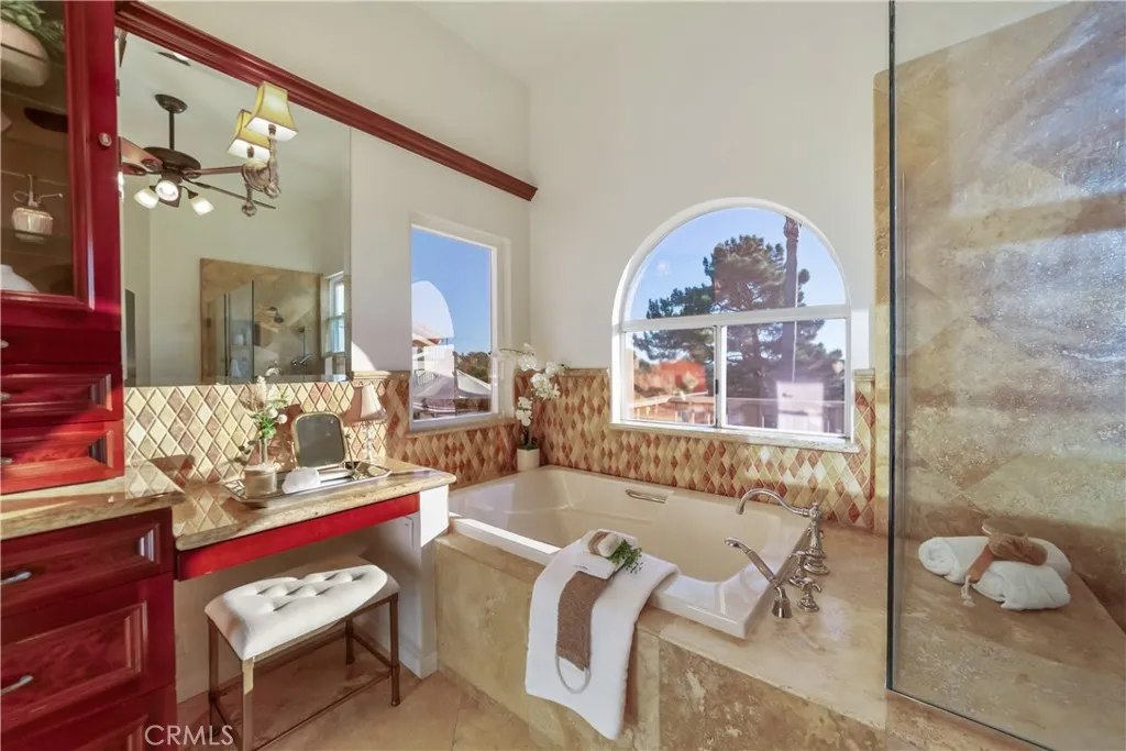 https://cdn.realtyfeed.com/cdn/127/306500496/cd5e63500de624096739c5b1683eb97e.webp