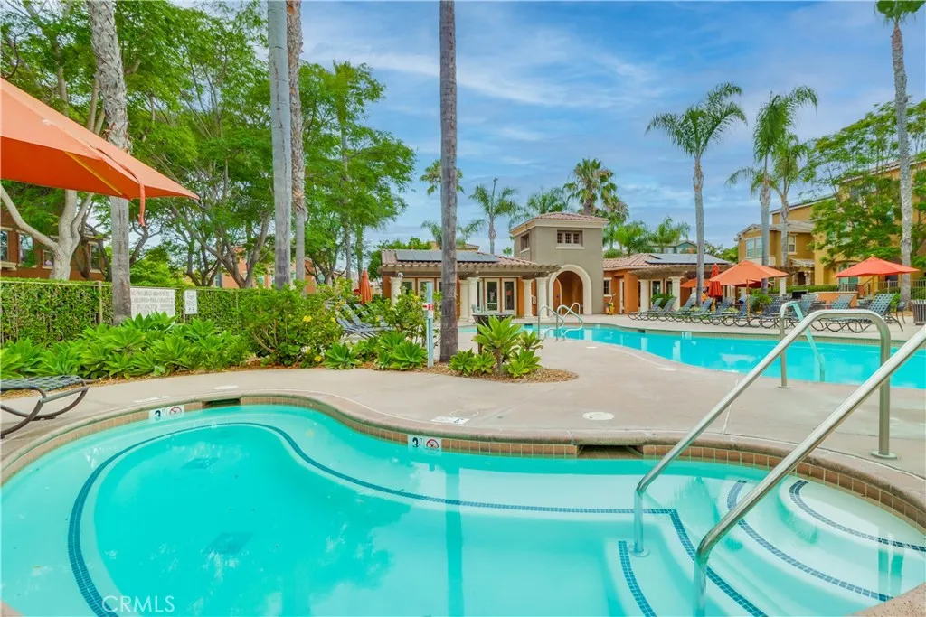https://cdn.realtyfeed.com/cdn/127/306500515/e33dea66ba9f521adb7040817385f4e2.webp