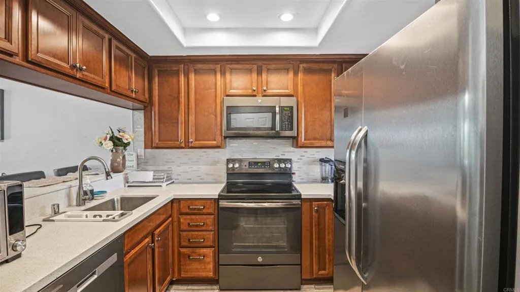 Photo #15: NDP2507260 Listing: Photo #15