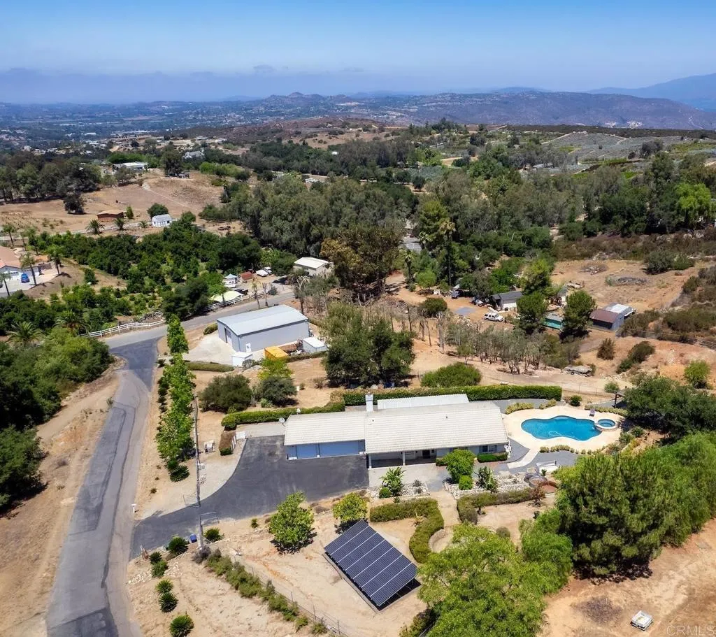 https://cdn.realtyfeed.com/cdn/127/306500981/01b3a7a3e62f3ba0b437a6428c4a85d8.webp