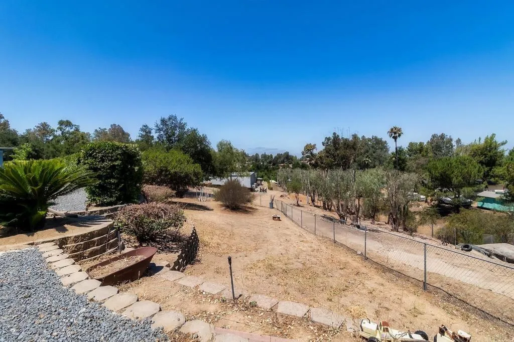 https://cdn.realtyfeed.com/cdn/127/306500981/168cb9b55182ff3b80ba8b23b2780ab0.webp