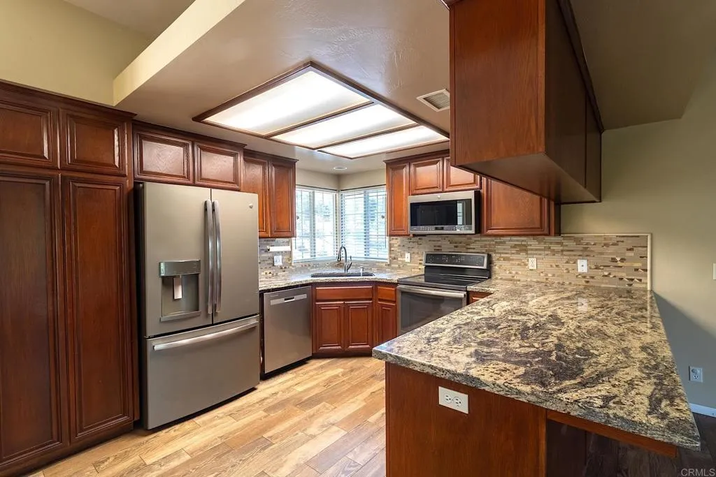 https://cdn.realtyfeed.com/cdn/127/306500981/4c37229d6898e870fed5b8d372d4d38c.webp