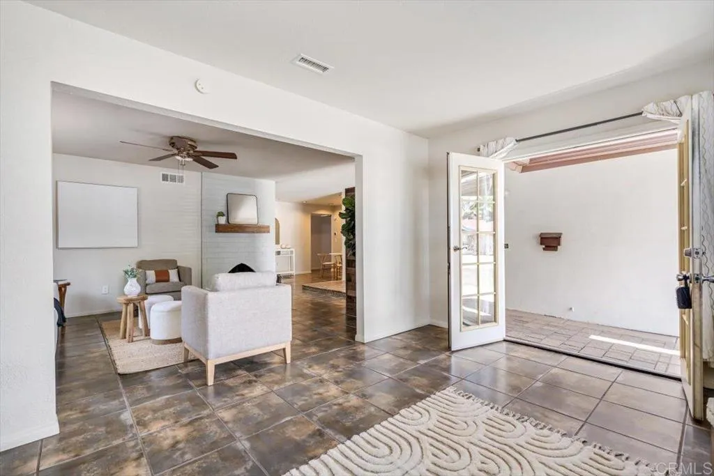 https://cdn.realtyfeed.com/cdn/127/306501018/1dfd187a26e3e09b2c9ade9a5a229224.webp