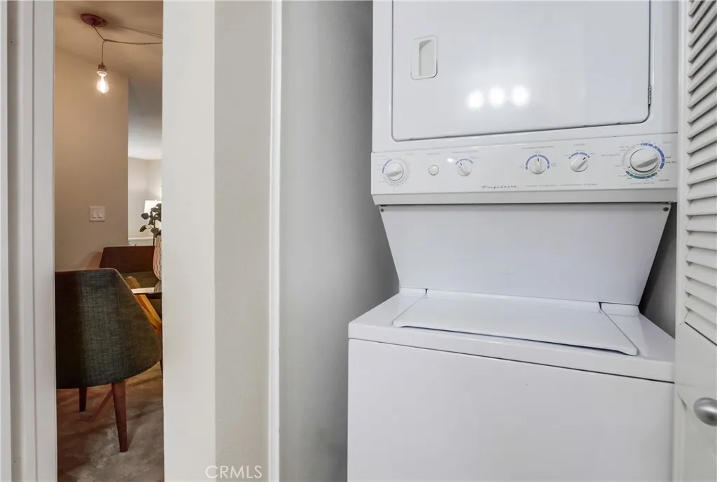 https://cdn.realtyfeed.com/cdn/127/306501027/4a94456e4c6f20429457c66a1fc578b0.webp