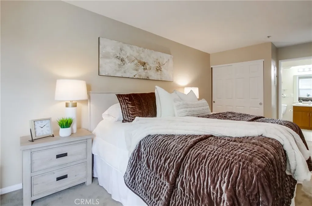 Photo #28: OC25164887 Listing: Photo #28