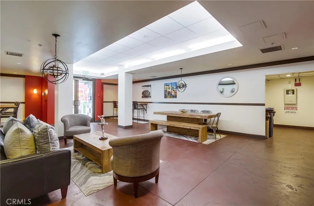 https://cdn.realtyfeed.com/cdn/127/306501027/f570d5462da489ef2f2a4850f425a8b0.webp