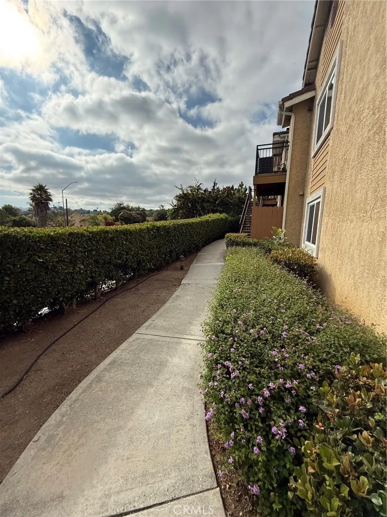 Photo #5: IV25165818 Listing 