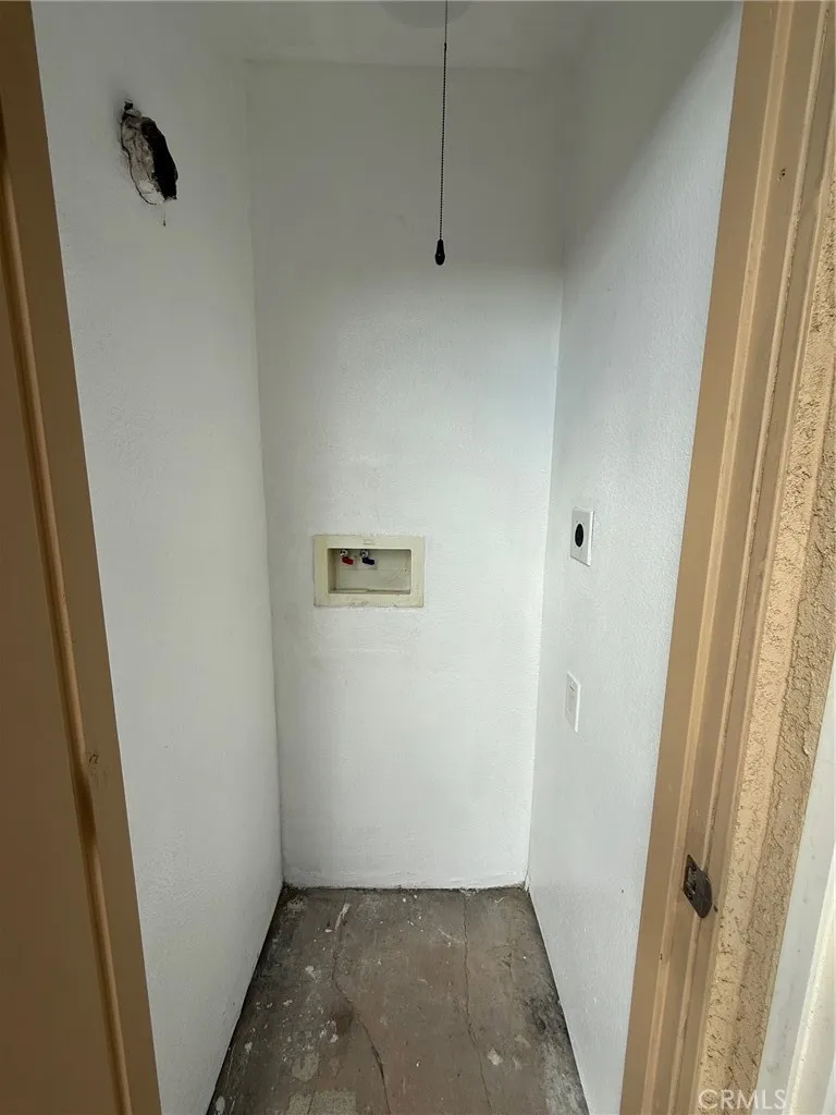 https://cdn.realtyfeed.com/cdn/127/306501035/764549da3941f58bb1a5c0874380b0cb.webp
