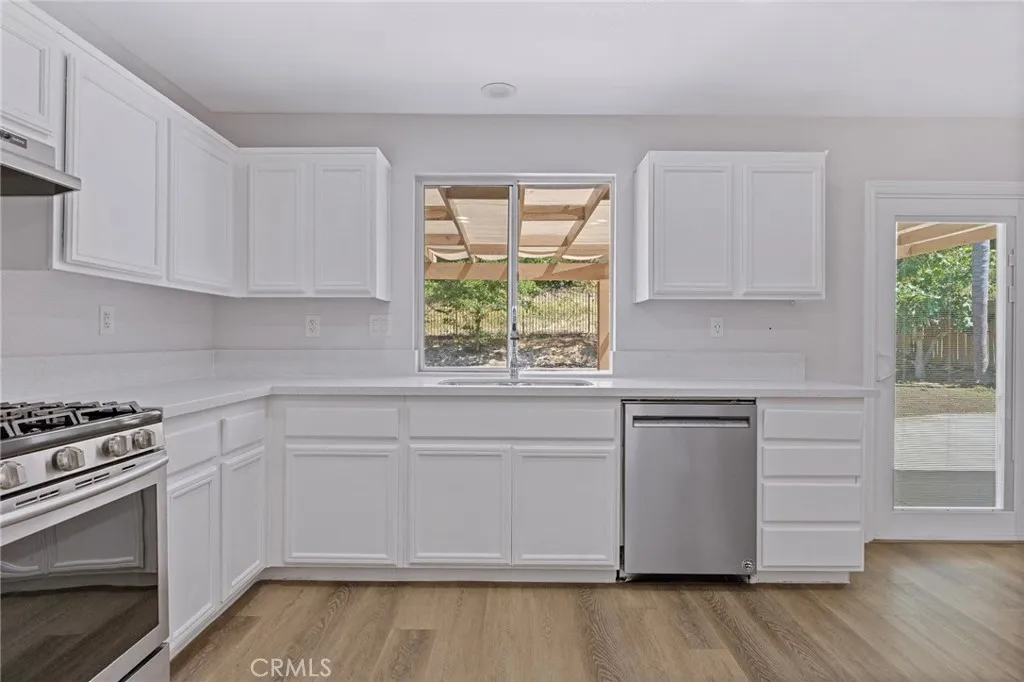https://cdn.realtyfeed.com/cdn/127/306501079/53ee7ae8b9d98dfdca24754b352c4f7d.webp
