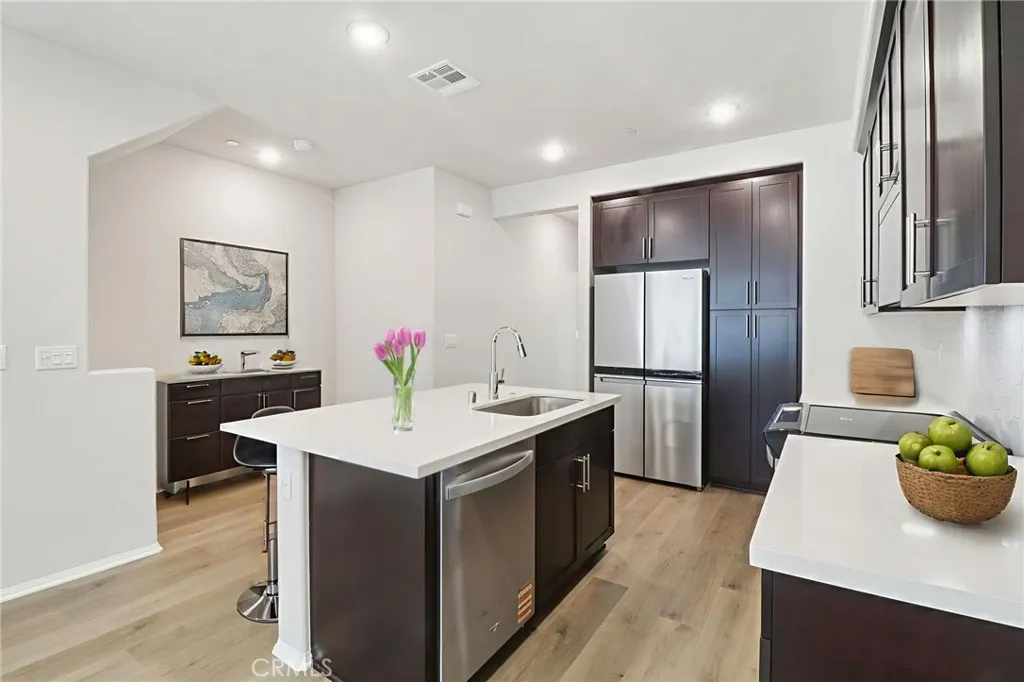 Photo #11: OC25163016 Listing: Photo #11