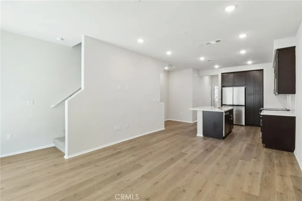 https://cdn.realtyfeed.com/cdn/127/306501112/11d81f45314da9f1f23011c7e1584ac7.webp
