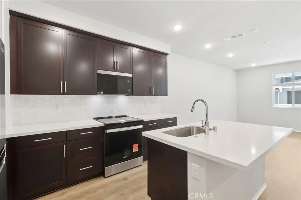 https://cdn.realtyfeed.com/cdn/127/306501112/2306702658884d723cc5e91823201491.webp
