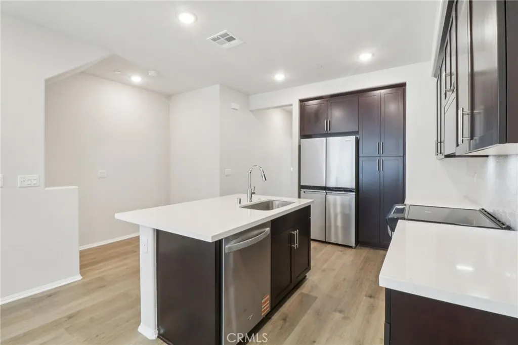 Photo #10: OC25163016 Listing: Photo #10