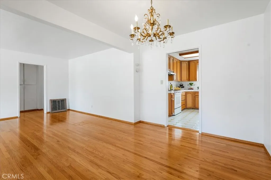 https://cdn.realtyfeed.com/cdn/127/306501138/2abb565ce9bc48756a0d0970402e132a.webp