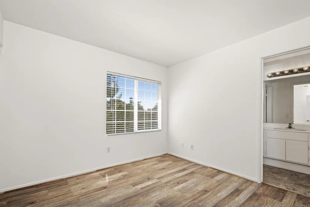 https://cdn.realtyfeed.com/cdn/127/306501143/951d41665d7530408fe5267038553cdc.webp