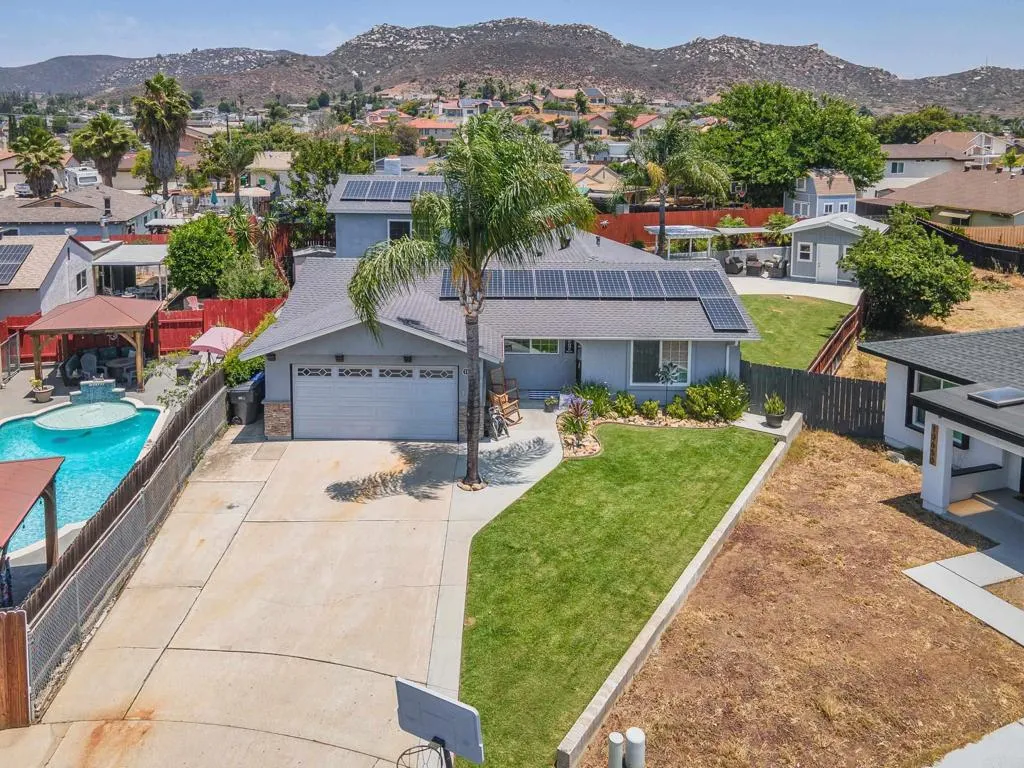 https://cdn.realtyfeed.com/cdn/127/306501200/ff0a185e3d05c6a8f83d2d8b26cbe736.webp