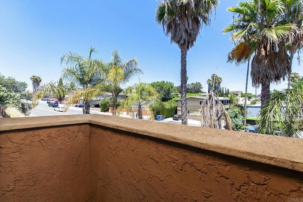 MLS: PTP2505618 Condo For Sale