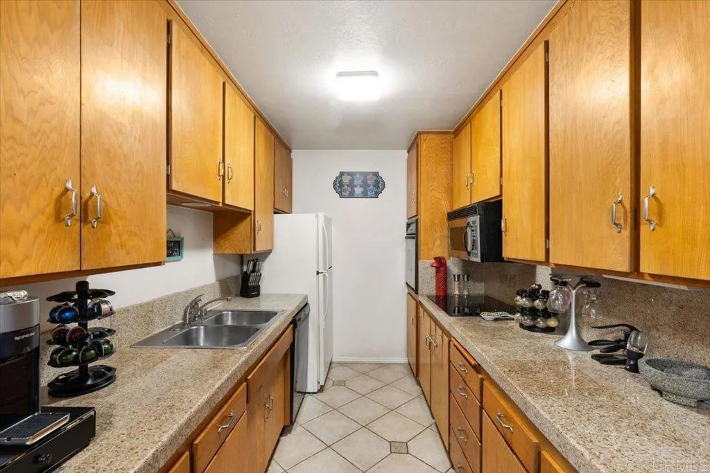 Photo #12: PTP2505615 Listing: Photo #12
