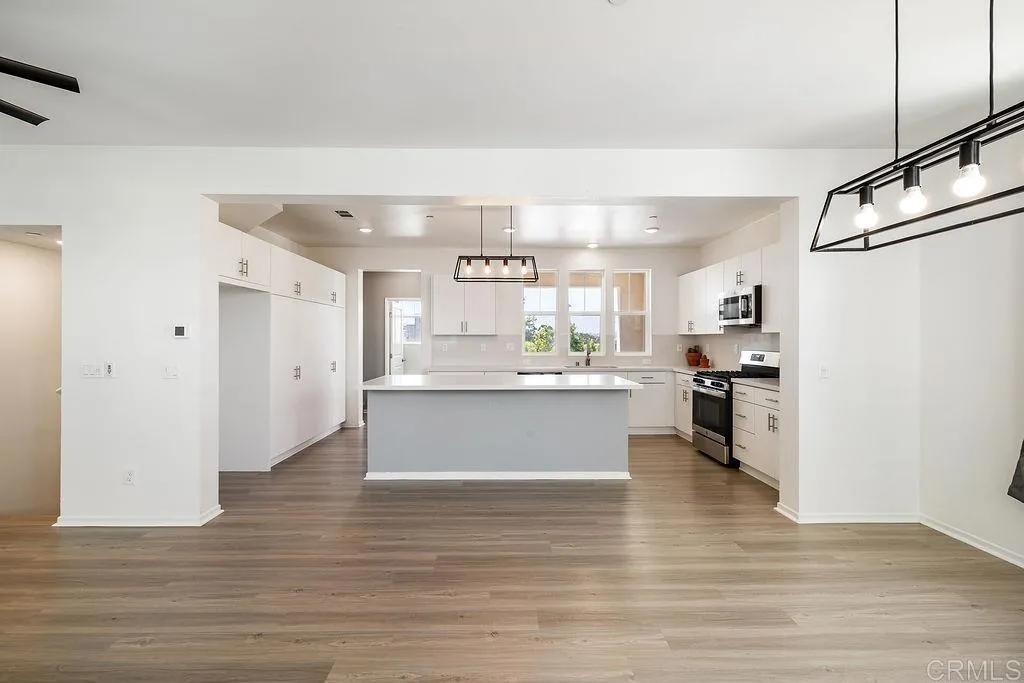 Photo #7: PTP2505620 Listing: Photo #7