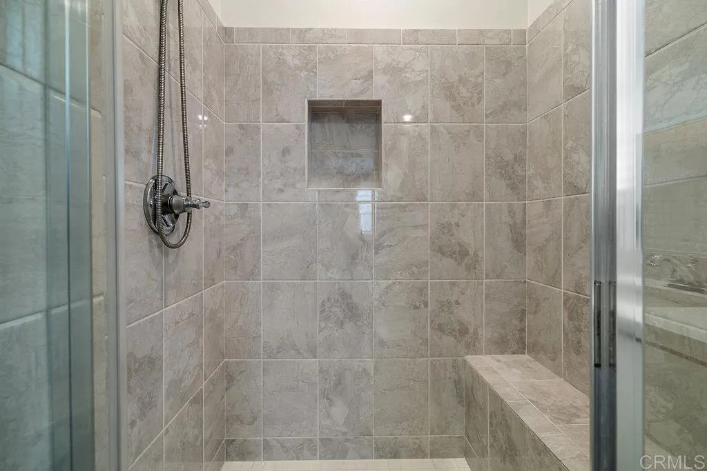 Photo #40: PTP2505620 Listing: Photo #40