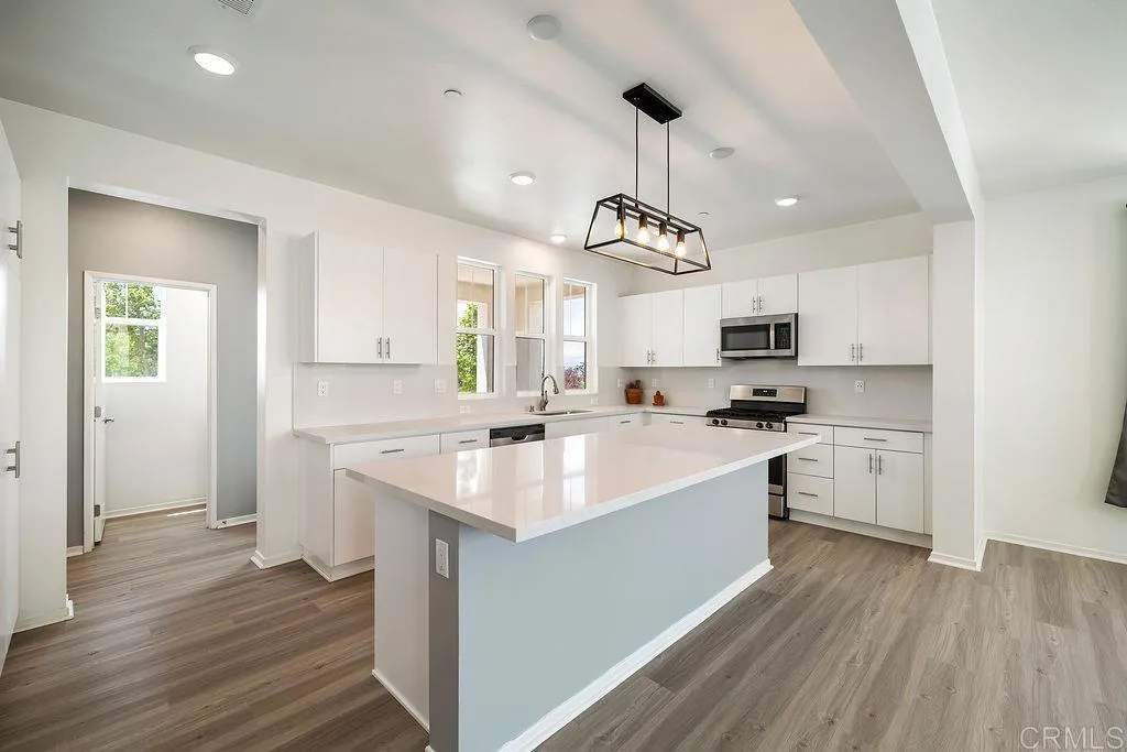 Photo #9: PTP2505620 Listing: Photo #9