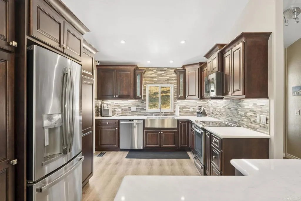 https://cdn.realtyfeed.com/cdn/127/306501390/977efa6c491097f237df03c15093b7a4.webp