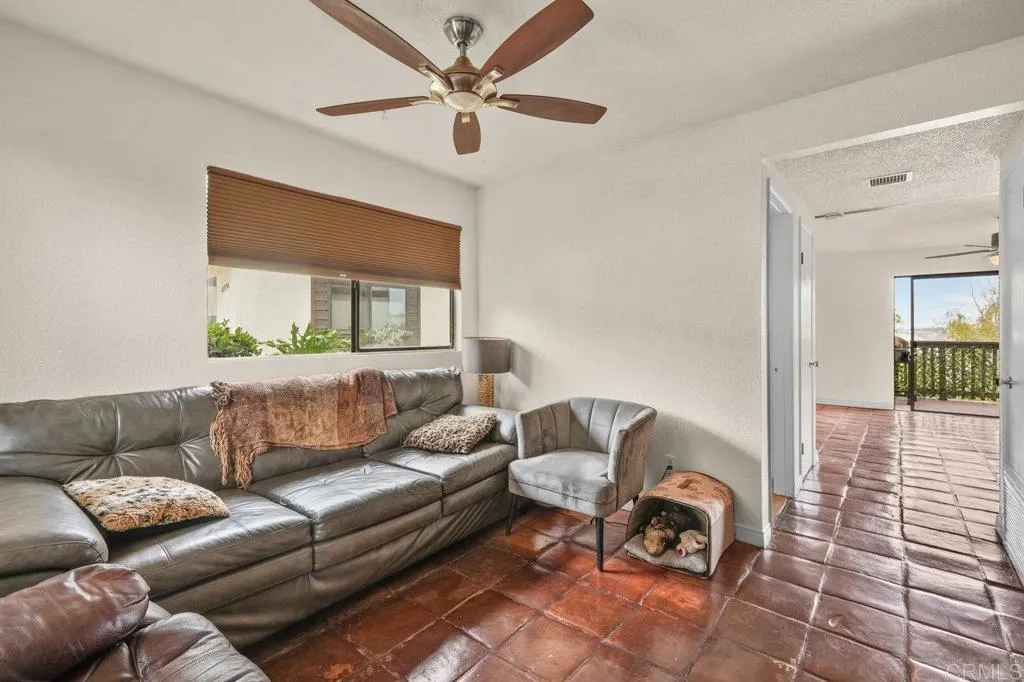Photo #6: PTP2505623 Listing 