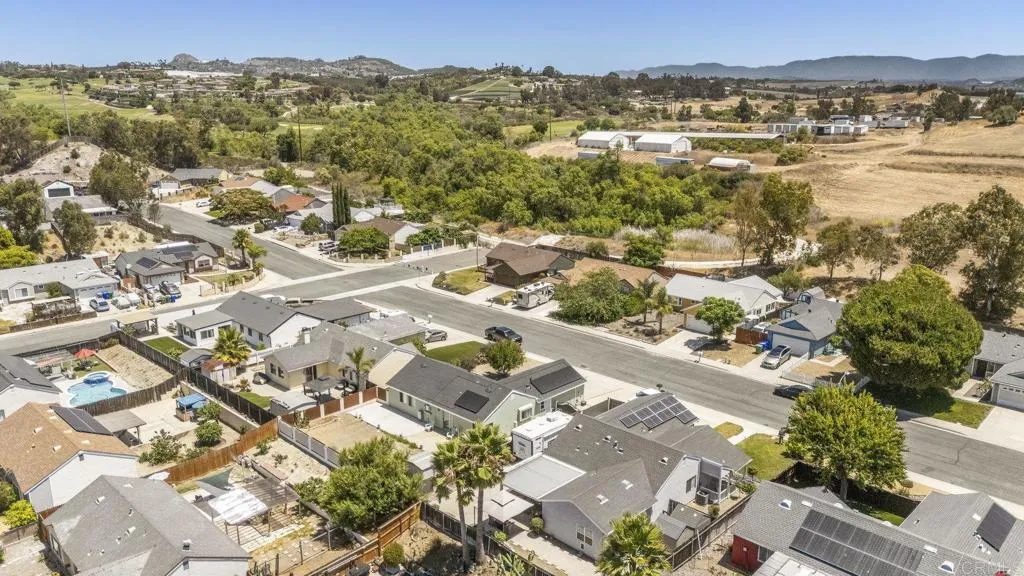 https://cdn.realtyfeed.com/cdn/127/306501471/5bfbc0dc8caf2bfe0424d87f9c5ca03b.webp