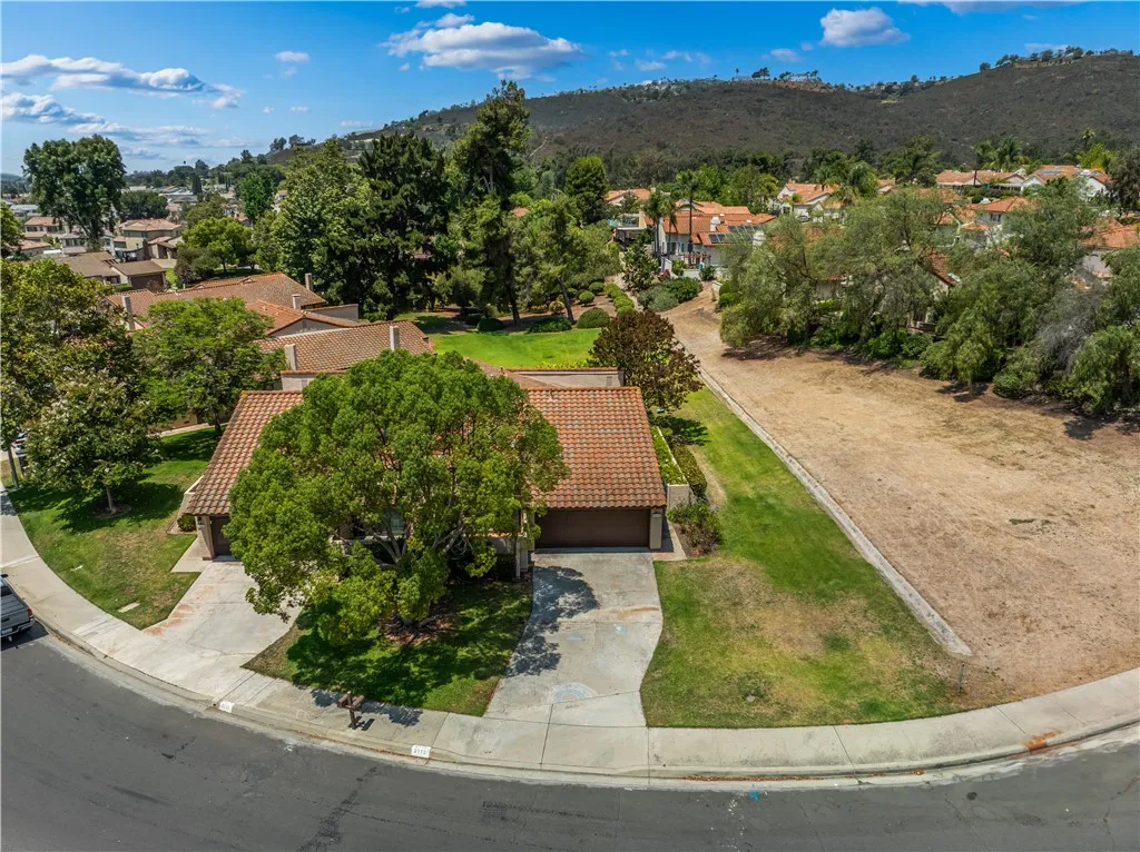 Photo #44: SW25164781 Listing: Photo #44