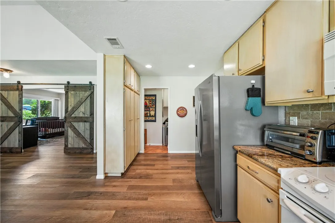 Photo #18: SW25164781 Listing: Photo #18