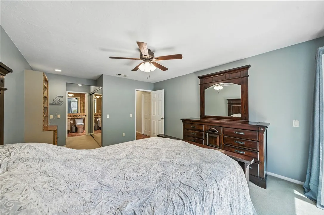 Photo #23: SW25164781 Listing: Photo #23