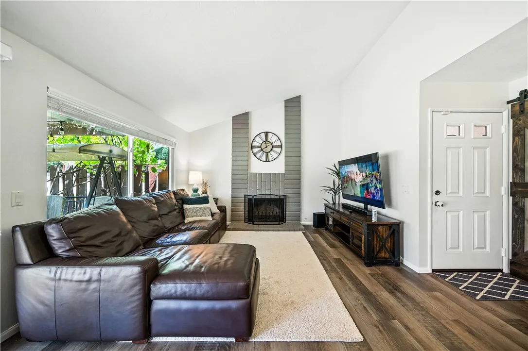 Photo #7: SW25164781 Listing: Photo #7